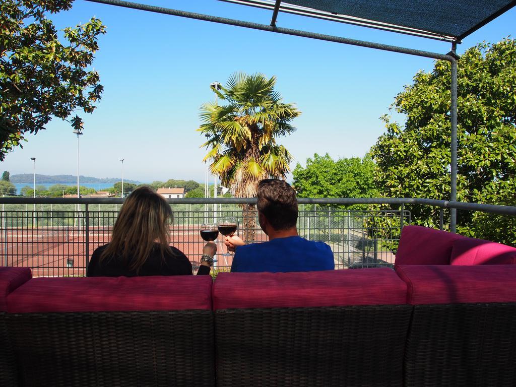 Hotel Le Tre Isole Magione Exterior photo